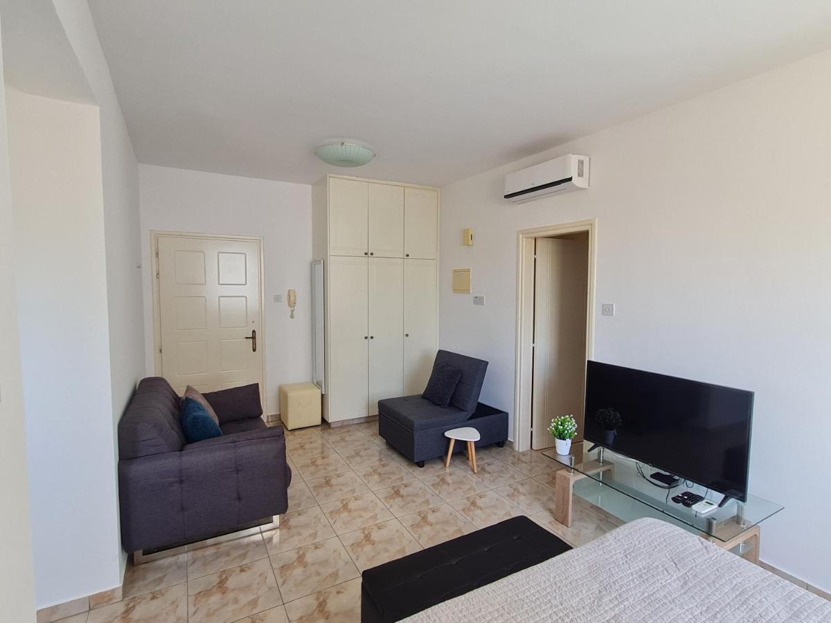 Laertis 2 Complex, Studio Apartment 106 - By Imh Travel & Tours パ フォス エクステリア 写真