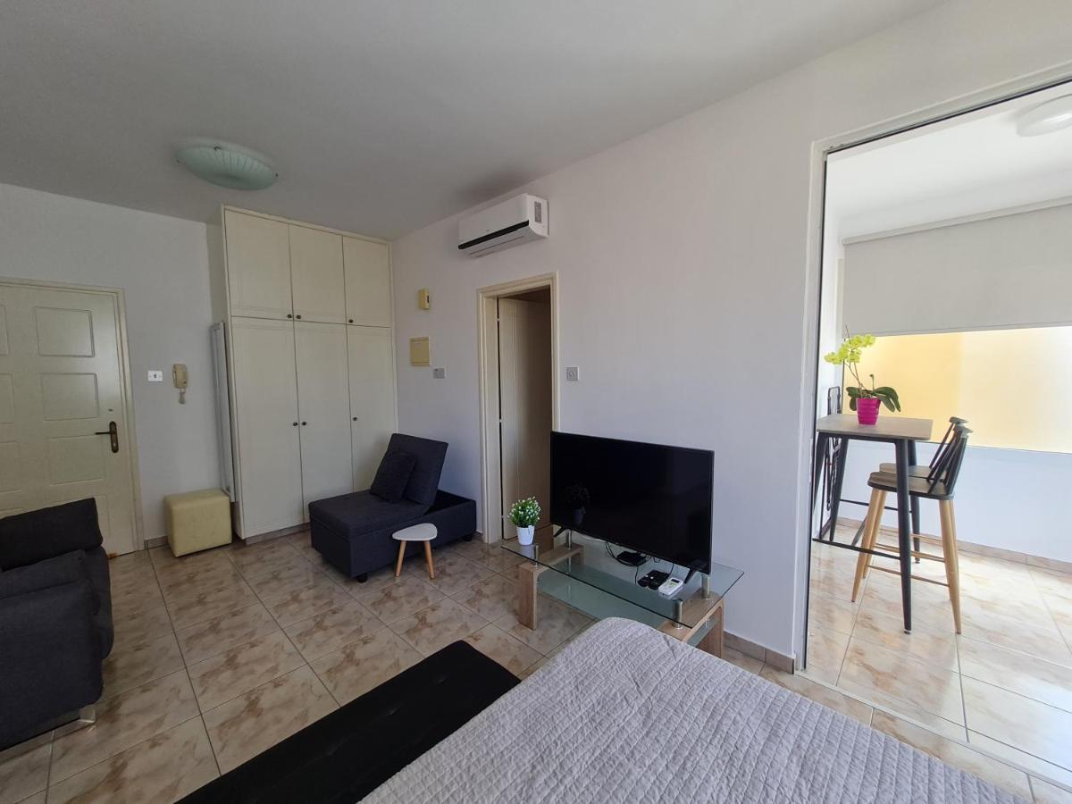 Laertis 2 Complex, Studio Apartment 106 - By Imh Travel & Tours パ フォス エクステリア 写真